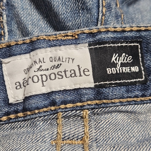 Aerospostale‎ Kylie Boyfriend Jeans Distressed Mid Rise 7/8 Whiskered Cotton - Picture 3 of 9
